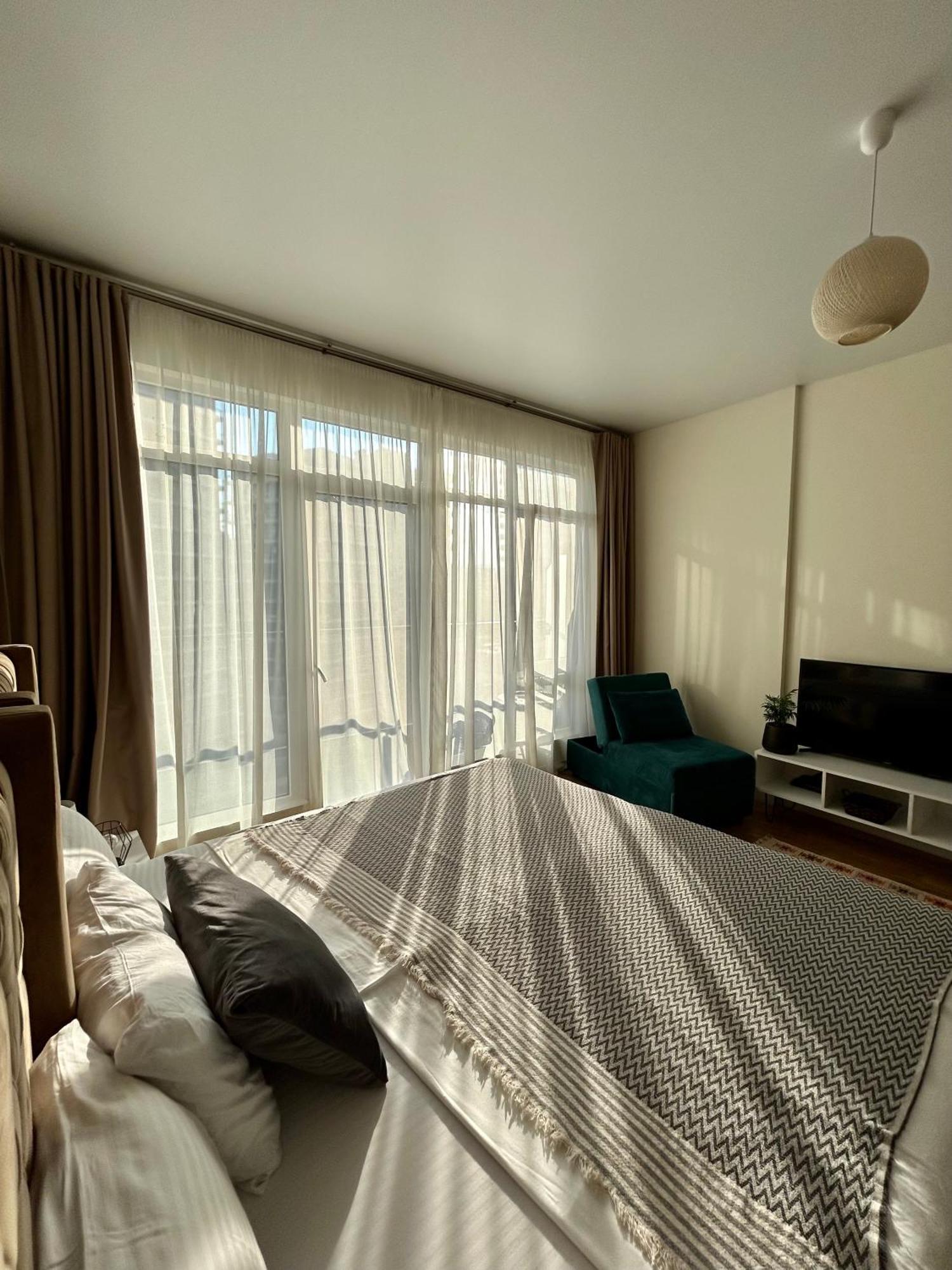White Apartment 바투미 외부 사진
