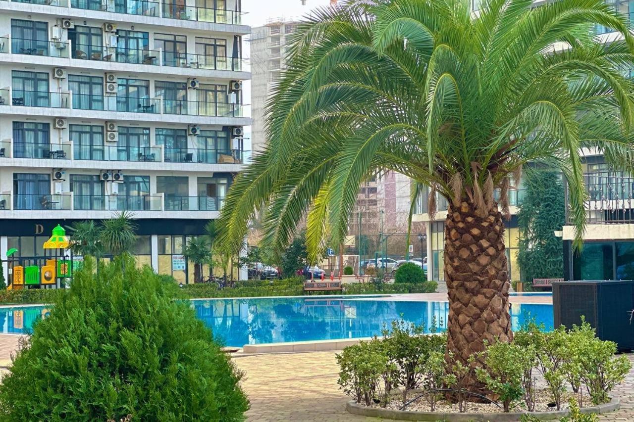 White Apartment 바투미 외부 사진