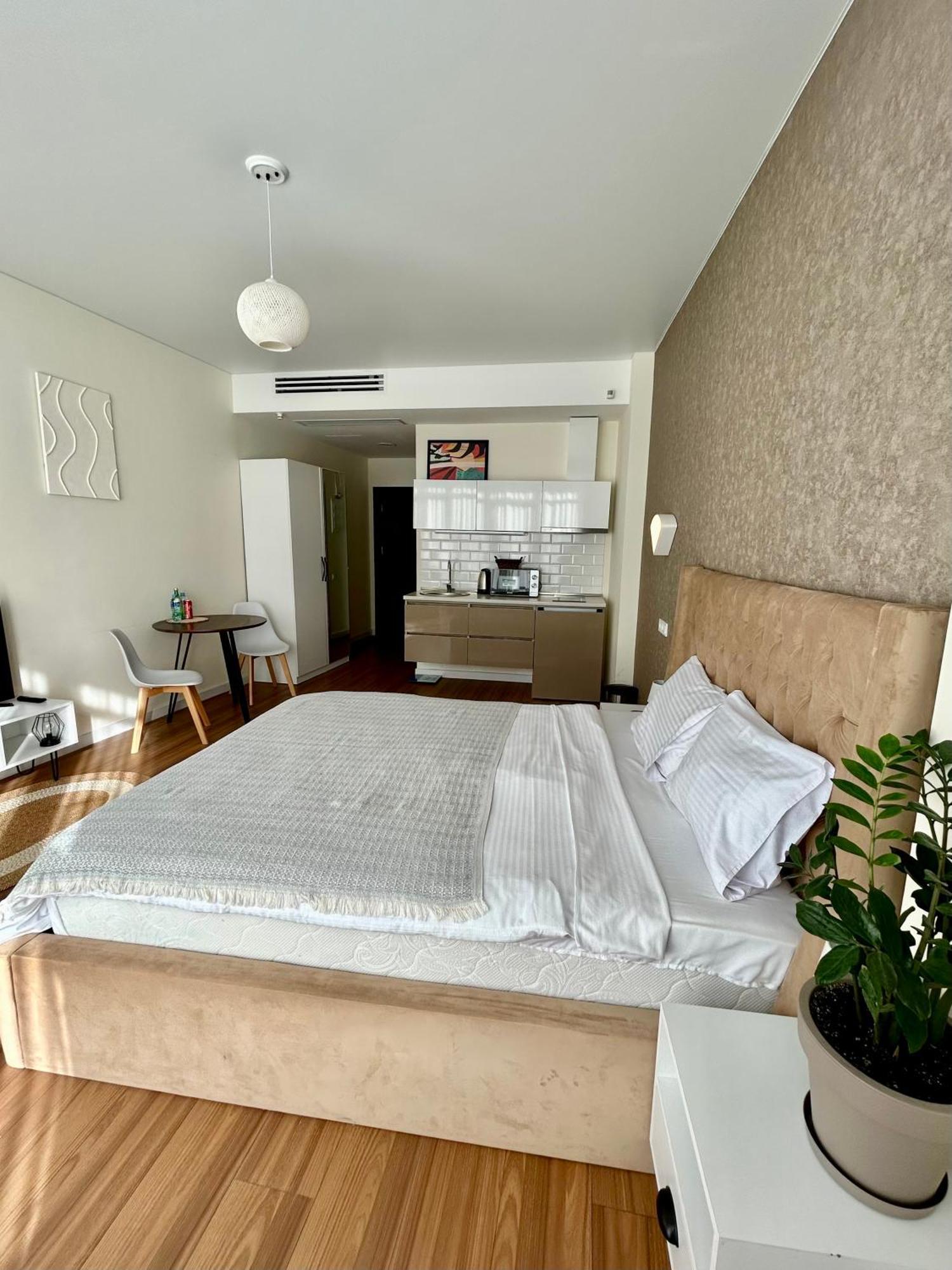 White Apartment 바투미 외부 사진